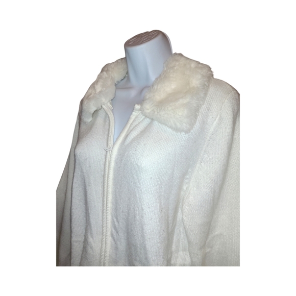 Faux Fur Removable Collared Zip up Sweater xl - Picture 2 of 8